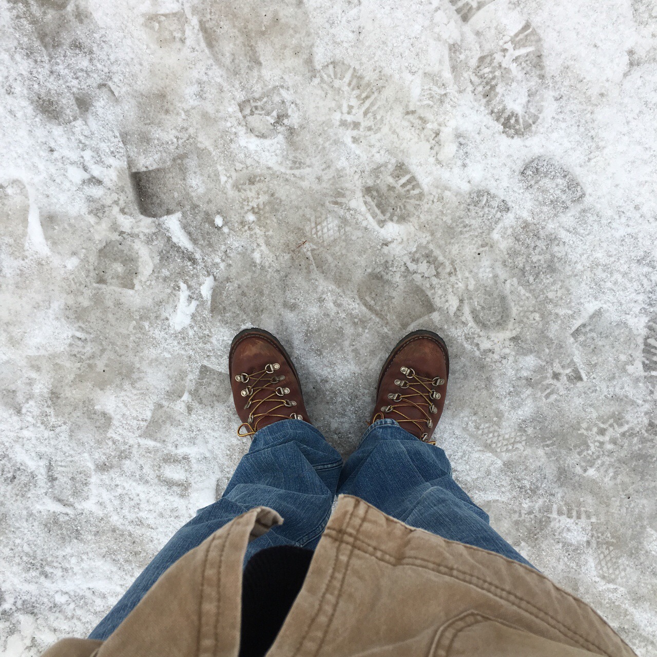 F2D63CCB-68C5-407E-A2AB-D107CEC53F4B