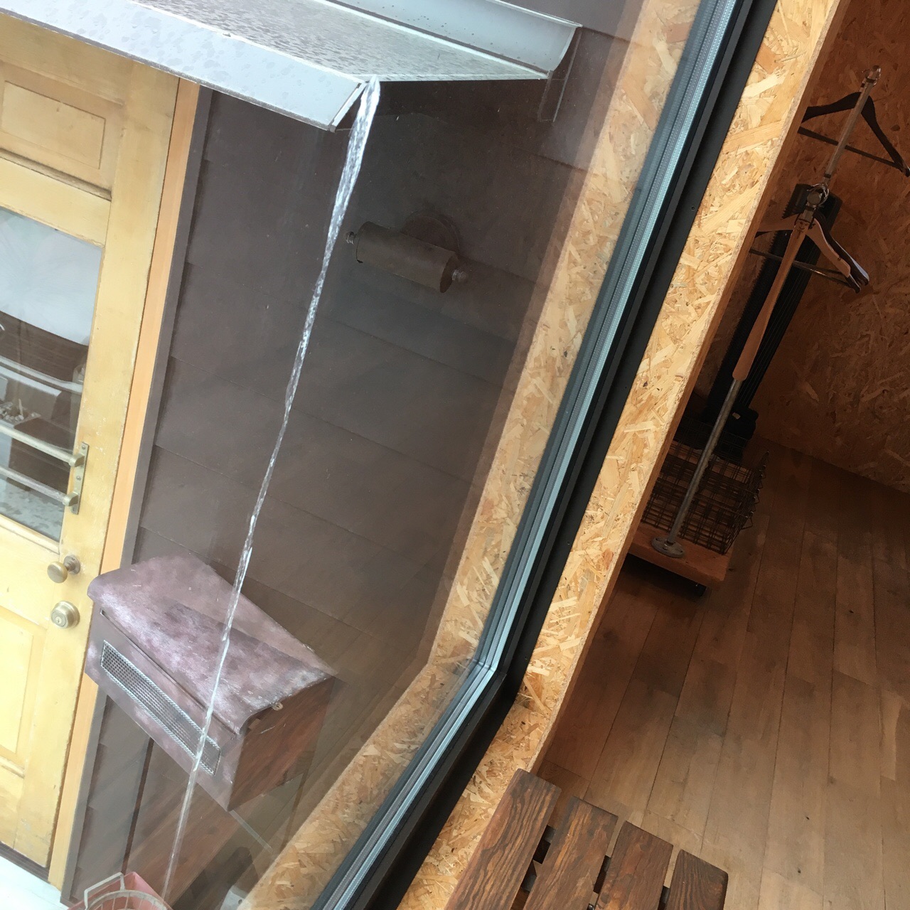 946CE800-D782-491B-8647-E770FAB6B33B