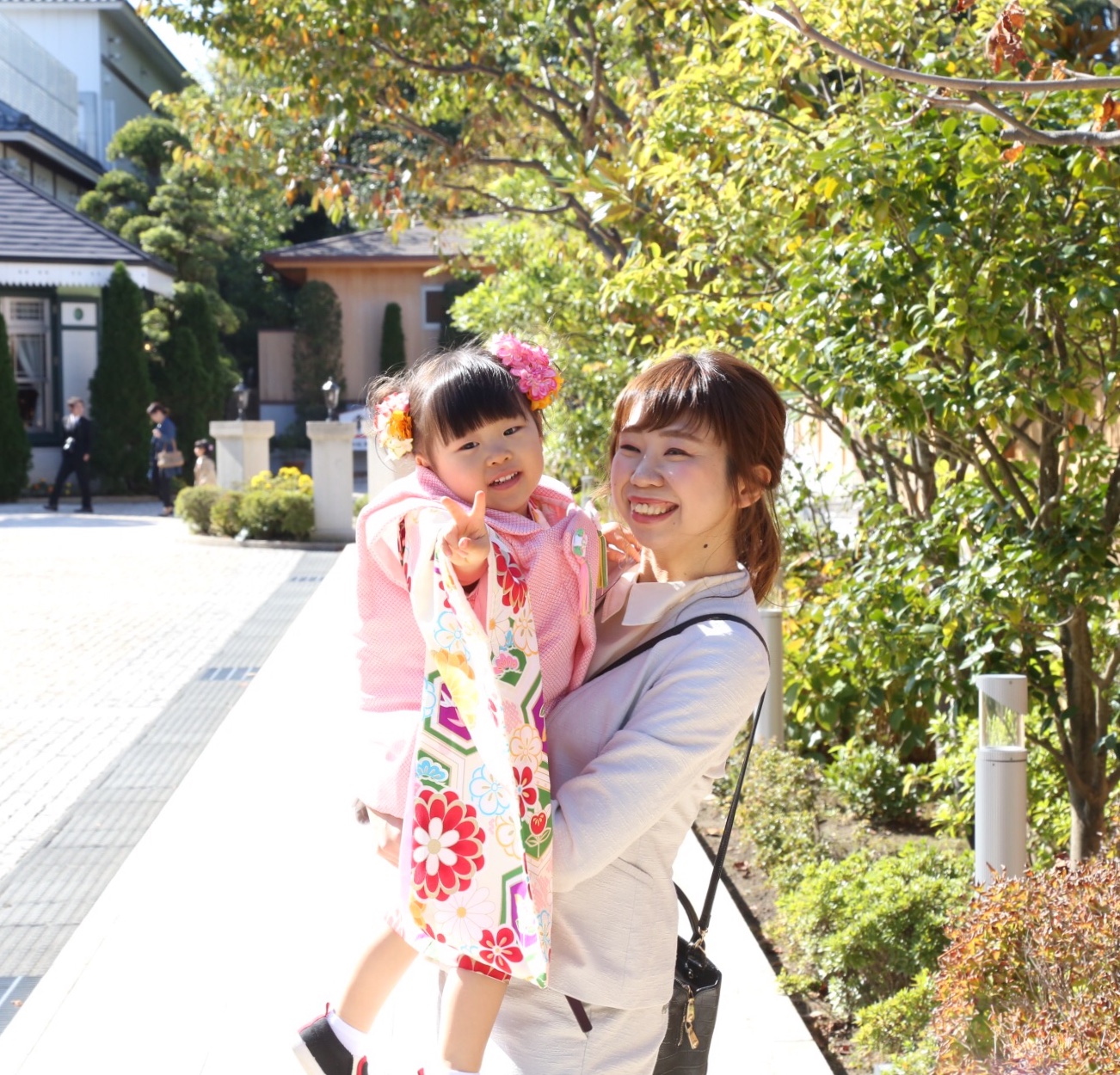 6394C4B7-4E46-41A9-8022-F46033CCFE50