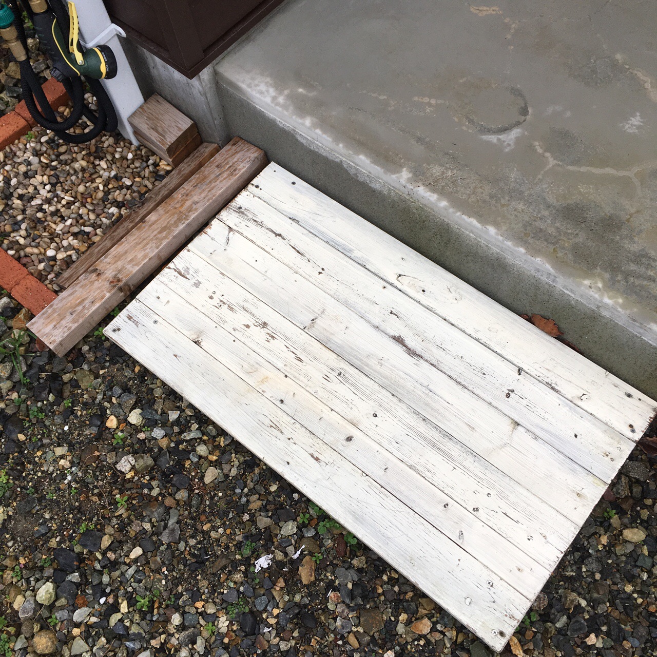 78E6B0B3-EE4D-470C-8DD6-0D4160F2BB19