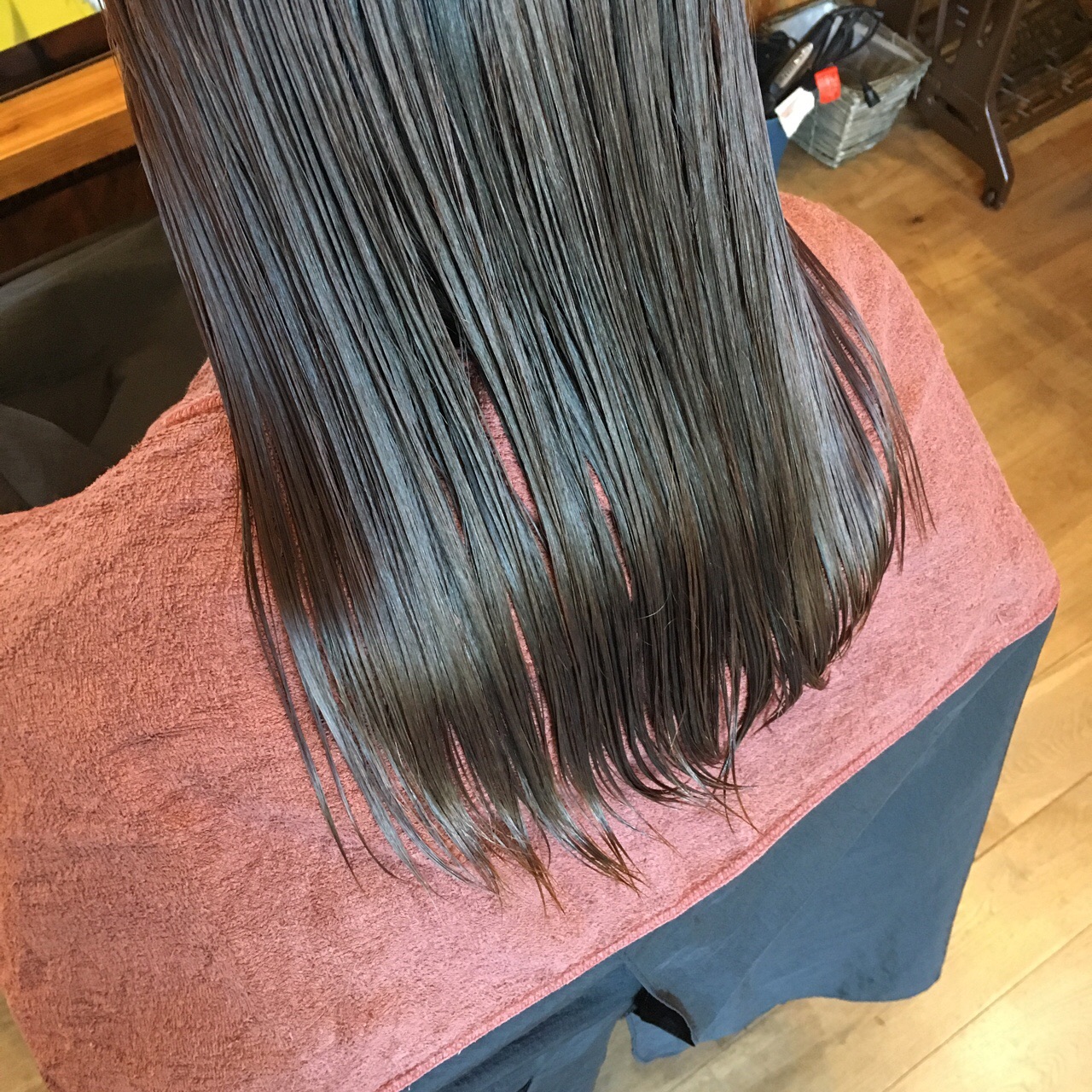 EE3AF995-2E18-49AB-BD21-252BEFC4D8B6